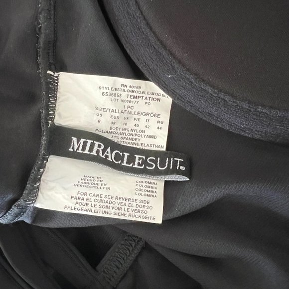MIRACLESUIT One-Piece Swimsuit size 8 - Picture 10 of 12